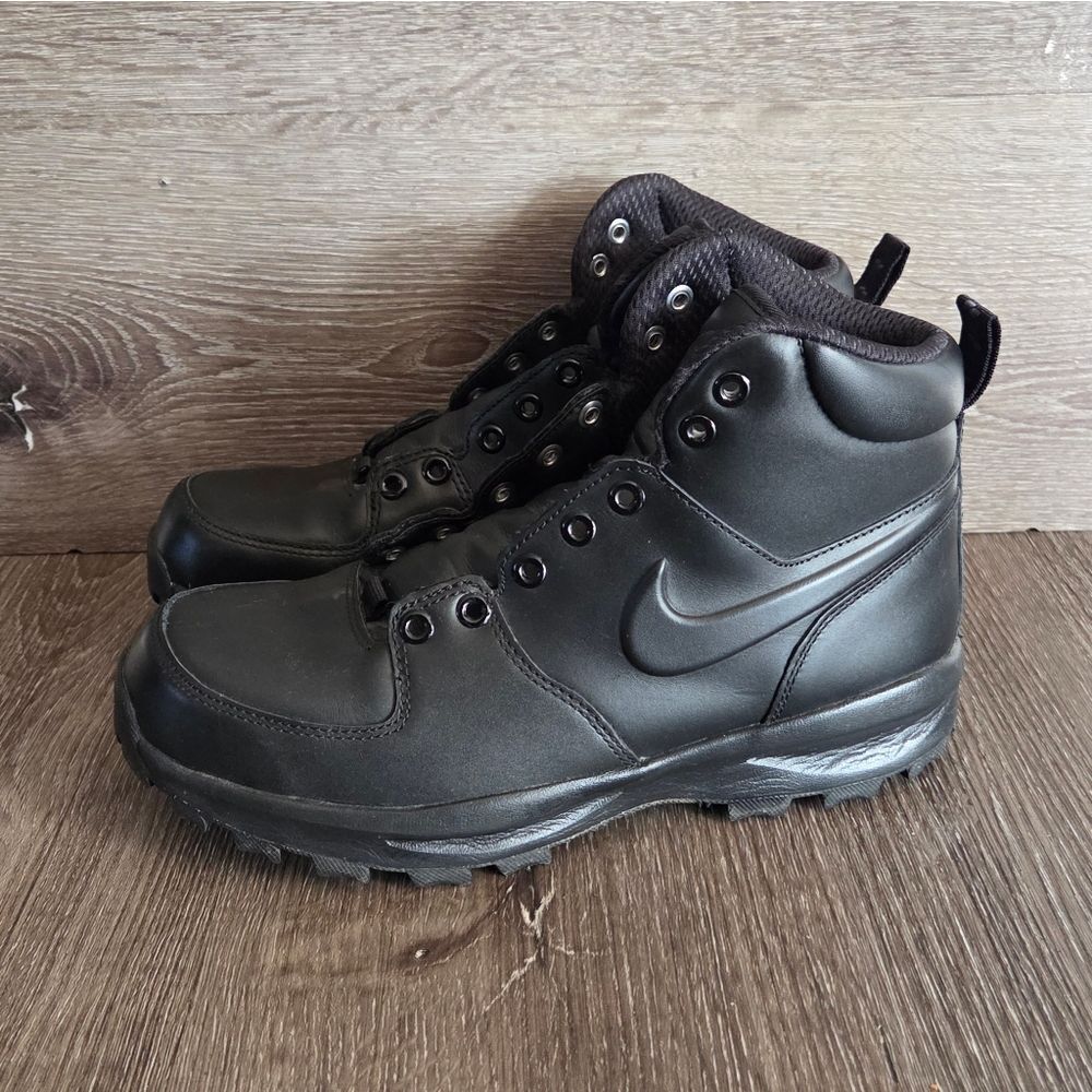 Nike Black Manoa Leather Lace Up Boots Size 7